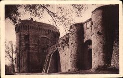 CPA Bretagne Dinan Le Chateau de la Duchesse Anne et la Fausse Porte