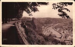 CPA Bretagne Dinan La Rance vue du Jardin Anglais