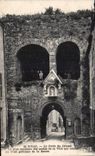 CPA Dinan the oldest Gate of Jerzual of the doors of the City which Leads to the Gothic Bridge of the Rancid one