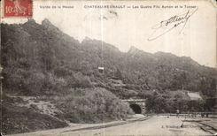CPA Vallee de la Meuse Chateau Regnault Les Quatre Fils Aymon et le Tunnel