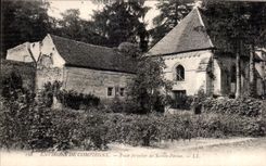CPA Environs of Compiegne Posts Forest Sainte Perine