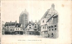 CPA Noyon Place du Marche au Ble