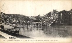 CPA Guerre Le Pont de Creil The destructed Bridge at Creil Militaria