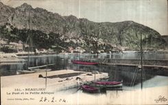 CPA Beaulieu Le Port et la Petit Afrique Bateaux 