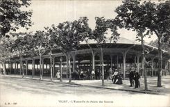 CPA Vichy L Ensemble du Palais des Sources