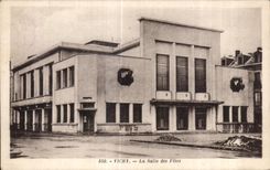 CPA Vichy La Sallee des fetes