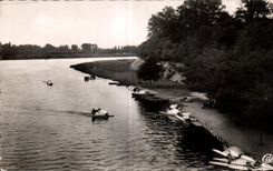 CPA Vichy Bords de I Allier