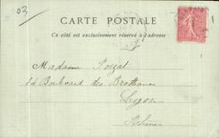 CPA Vichy la Source de la Grande Grille