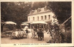 CPA L Ardoisiere pres Vichy Restaurant