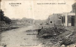 CPA La Guerre Aspect de Loos Bombarde Militaria