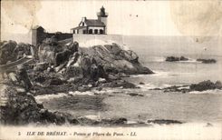 CPA Ile de Brehat Pointe et Phare du Paon Lighthouse