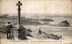 CPA Ile de Brehat La Croix Saint Michel et Vue sur les Ilots