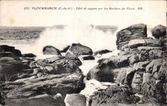 CPA Ploumanac h Effet de vagues sur les Rochers du Phare