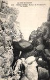 CPA La Cote De Granit Rochers de Ploumanac h Le Gouffre