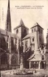 CPA Treguier La Cathedrale Les trois tours vues du cloitre