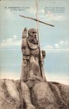 CPA Tregastel Le Pere Eternel Cette enoeme statue situde sur un groups de rochers de 15 meers de haut attive chaque anne
