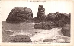 CPA La Bretagne Pittoresque Tregastel Le Grand Gouffre