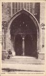 CPA Treguier Portail Principal de la Cathedrale Enfants