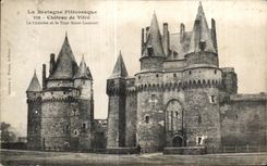 CPA Les Bretagne Pittoresque Chateau de Vitre 