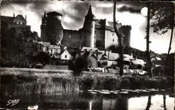 CPA Vitre Le Chateau et la Vilaine