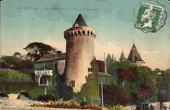 CPA Pornic Le Chateau Vu La Terresse 