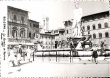 CPA Bologne La Fontaine de Neptune annee 1957