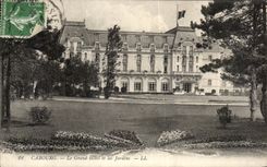 CPA Cabourg Le Grand Hotel et les Jardins