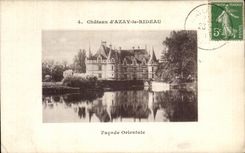 Castillo Azay de CPA el ataque frontal del este de la cortina