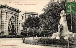 CPA Toulouse Fortaine del jardin botAnico y del monumento Arnand Sylvaster