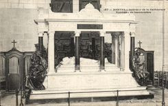 CPA Nantes interior de la tumba de la catedral de Lamorieiere