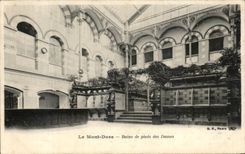 CPA the Mount Gilds Baths of pleds Ladies