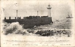 CPA Le Havre el embarcadero por el faro del faro del tiempo pesado