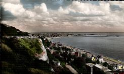 El entrar de CPA Le Havre del puerto visto de la direccion de Sainte