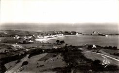 CPA St Jean de Luz (Basses Pyr) La Baie et le Port du Socoa