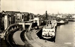 Barco maritimo de la estacion de tren de CPA Dieppe