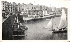 Barcos de la estacion del puerto de CPA Dieppe