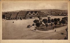 CPA Trouville Reine des Plages La Gare et les Nouveaux Jardins