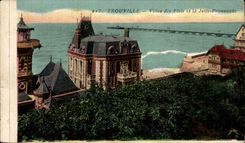 CPA Trouville Villas des Flots et la Jetee Promenade
