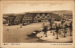CPA Trouville La Gare de Trouville Deauville