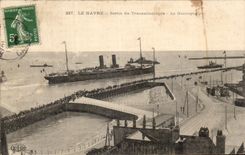 CPA Le Havre Sortie du Transatlantique La Garcogne