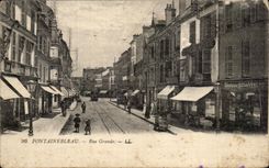 CPA Fontainebleau rue Grande