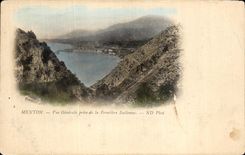CPA Menton Vue Generale prise de la Fromtiere Italienne 