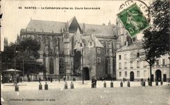 CPA Nantes the Cathedral taken of the Course Saint Andre