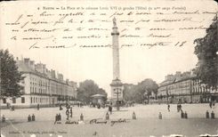 CPA Nantes the Place and the column Louis XVI