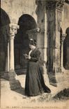 CPA Arles Arlesienne with the Cloister of Saint Trophime Folklore Costume