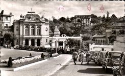 CPA Chatelguyon el teatro y el entrar del parque de establecimiento hidropAtico