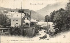 CPA illustrated Auvergne the Mount Gilds Bridge of Pierre Seen from