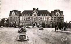 CPA In the middle of the Dimension Opal Touquet Paris Beach