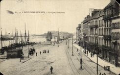 CPA Boulogne on Sea the Gambetta Quay