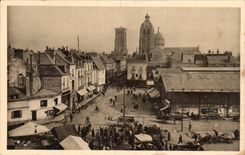 CPA Soft France Tours View of the Market the basilica St Martin